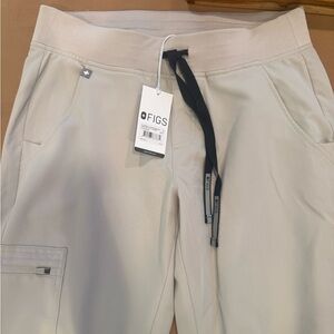 FIGS Black Zamora 2.0 Jogger Pants